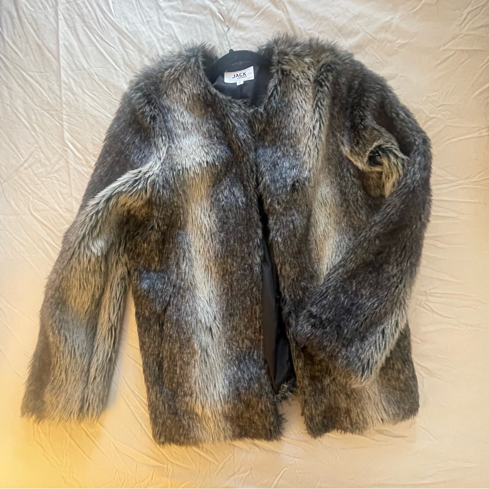BB Dakota fur coat